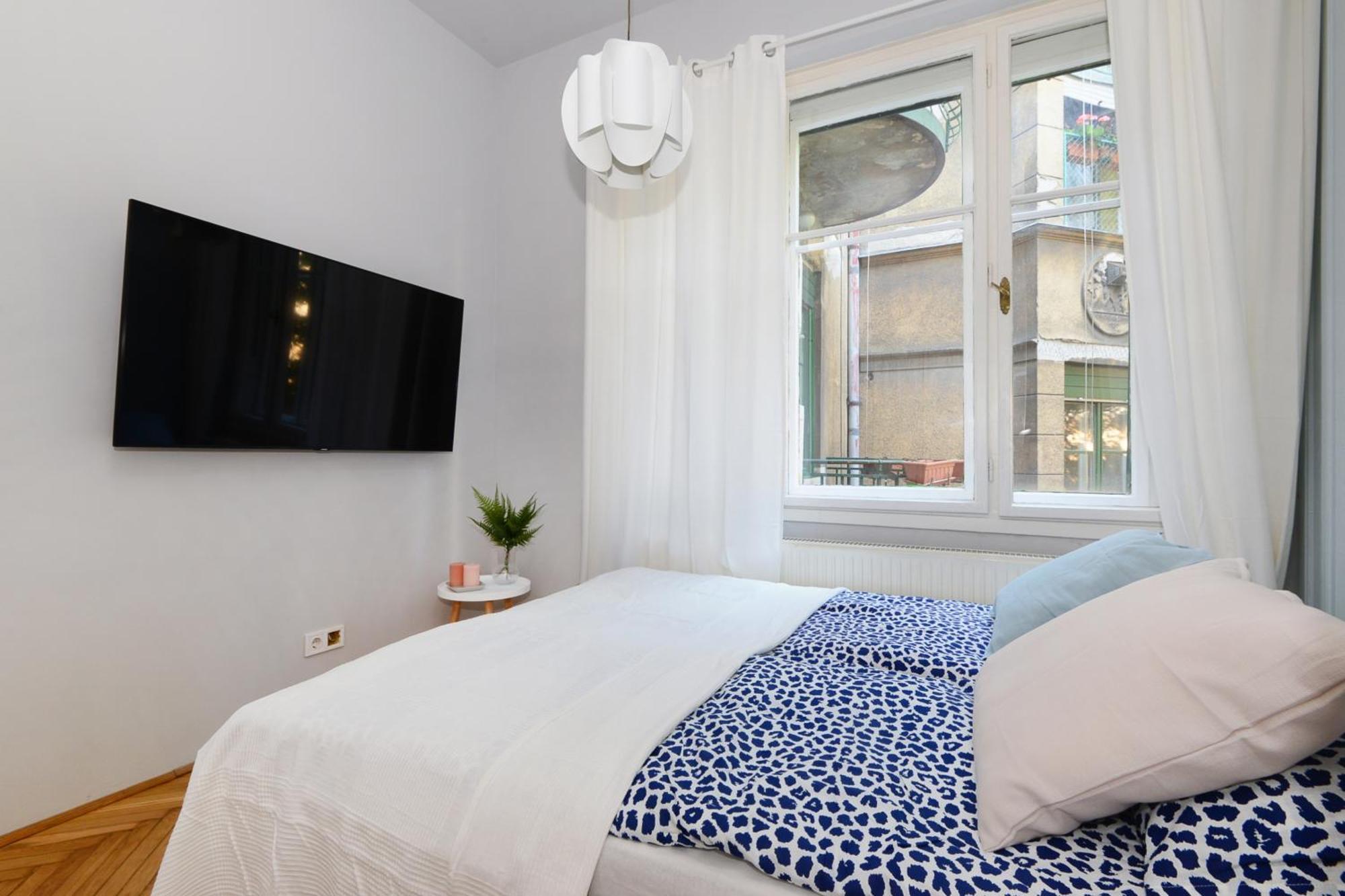 Monochrome Chic Apartments R613 بودابست المظهر الخارجي الصورة